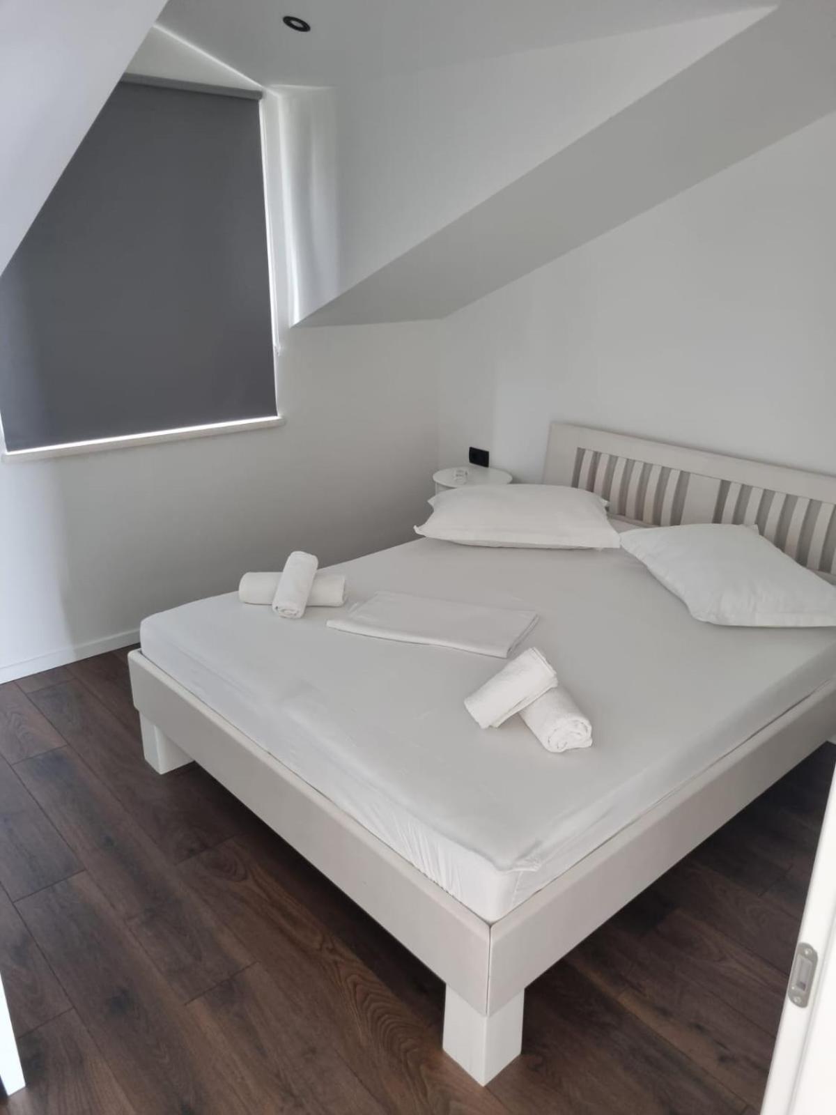 Superior Apartments Luka 볼 외부 사진