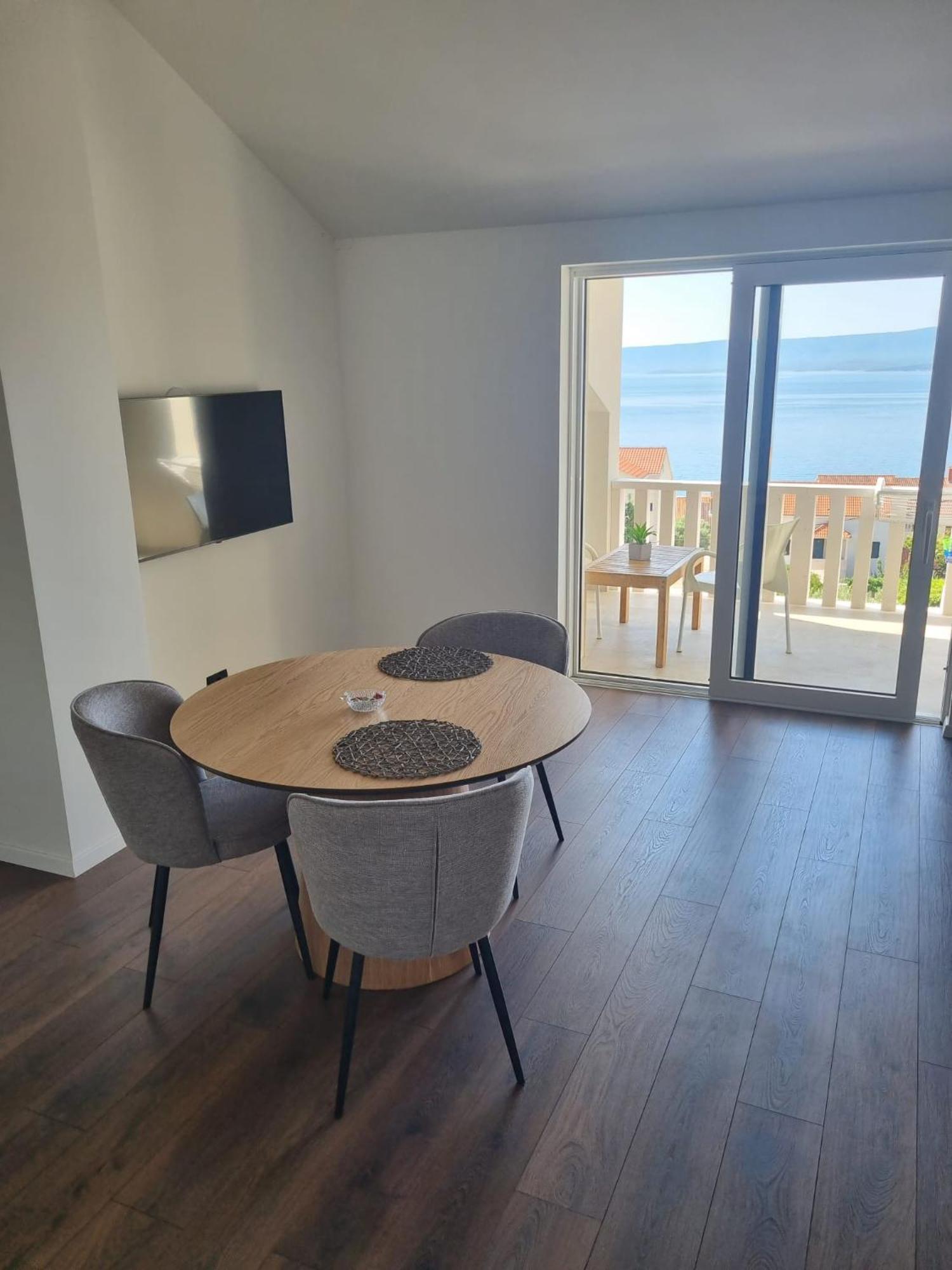 Superior Apartments Luka 볼 외부 사진